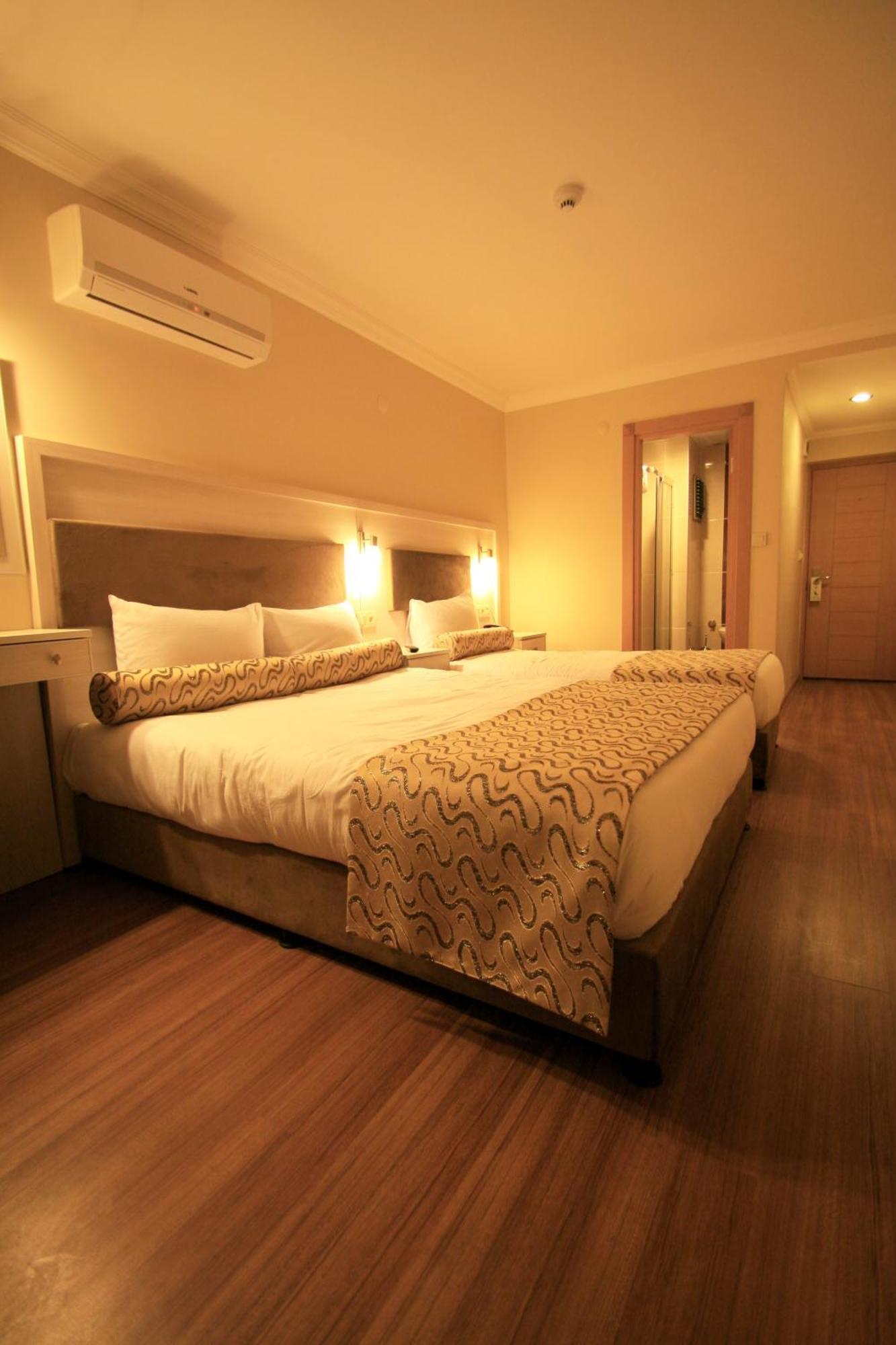 Grand Zeybek Hotel İzmir Extérieur photo