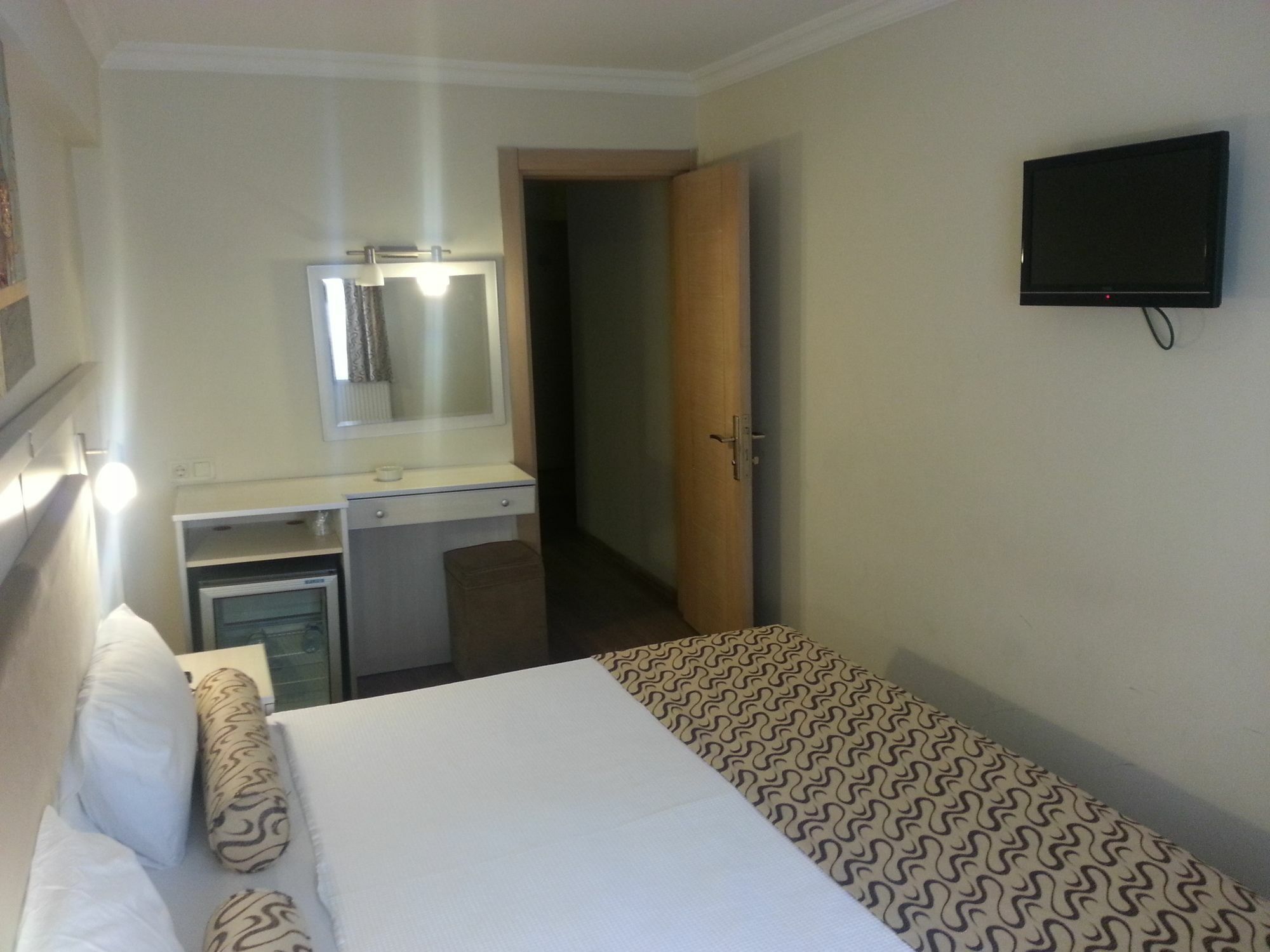 Grand Zeybek Hotel İzmir Extérieur photo
