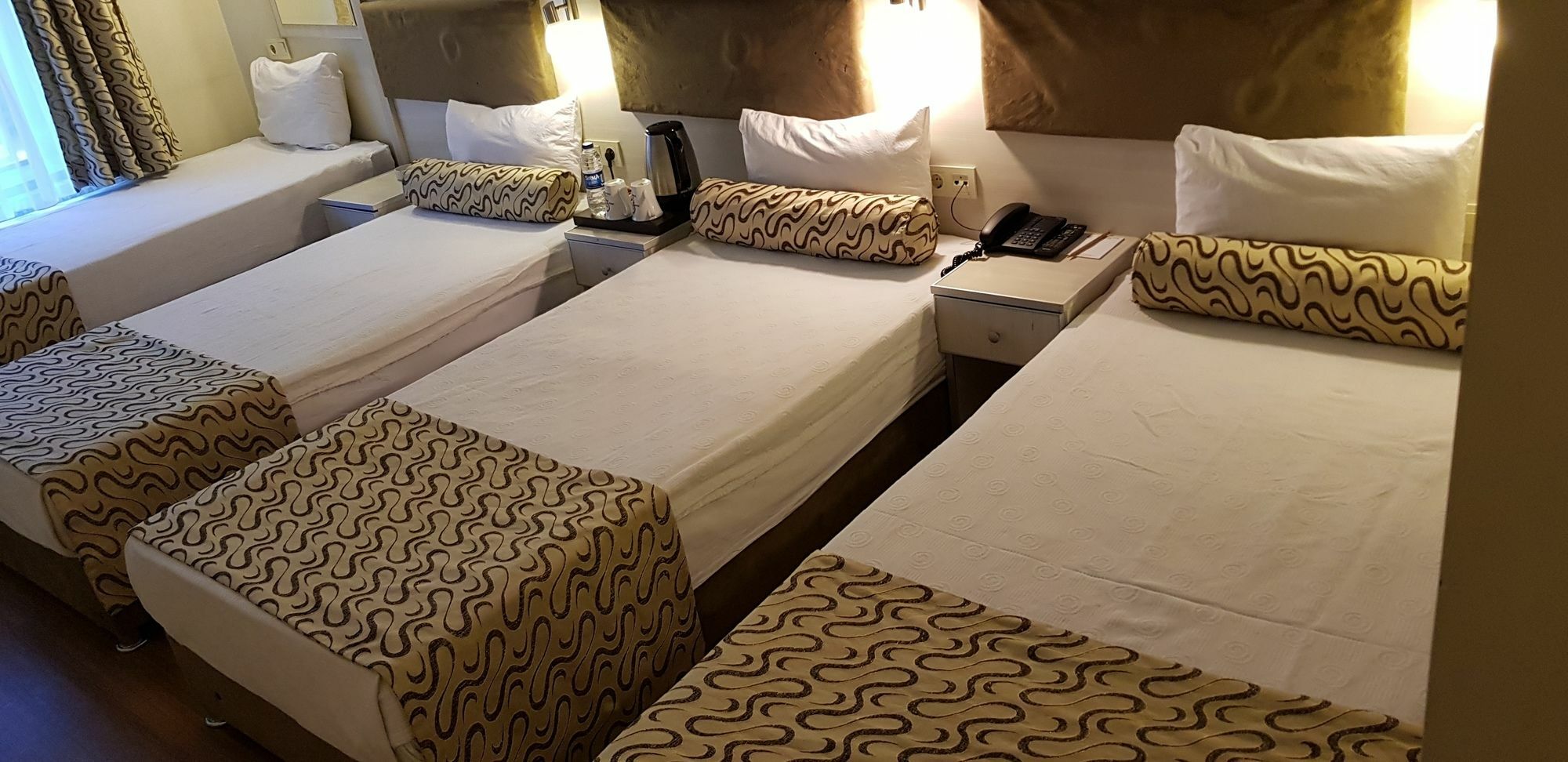 Grand Zeybek Hotel İzmir Extérieur photo