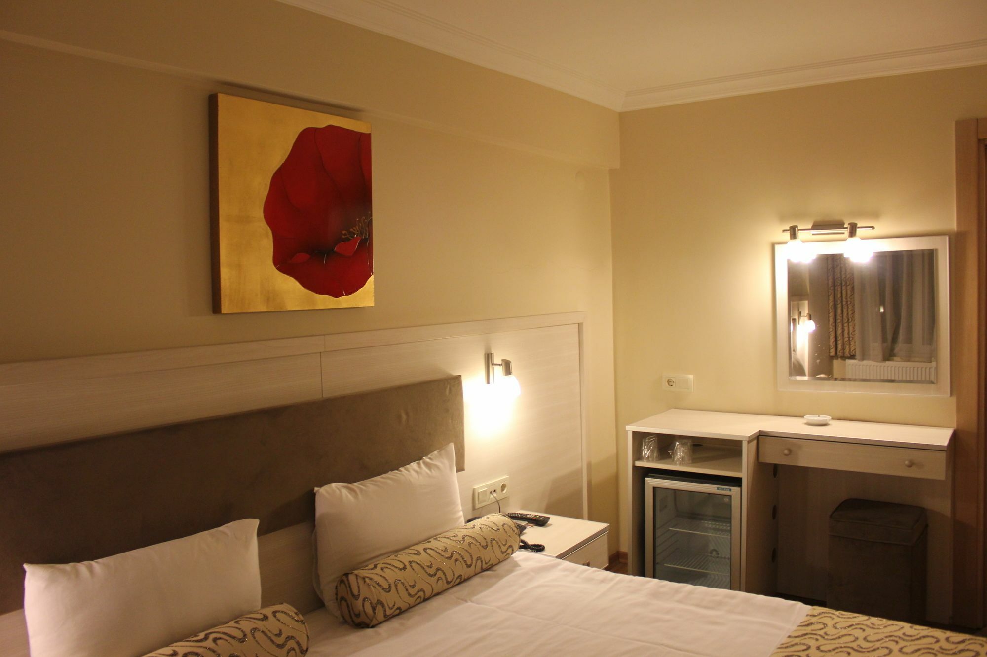 Grand Zeybek Hotel İzmir Extérieur photo