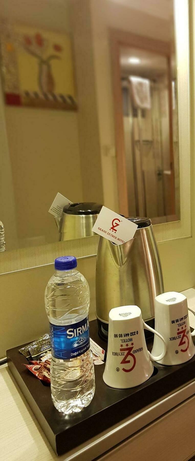 Grand Zeybek Hotel İzmir Extérieur photo
