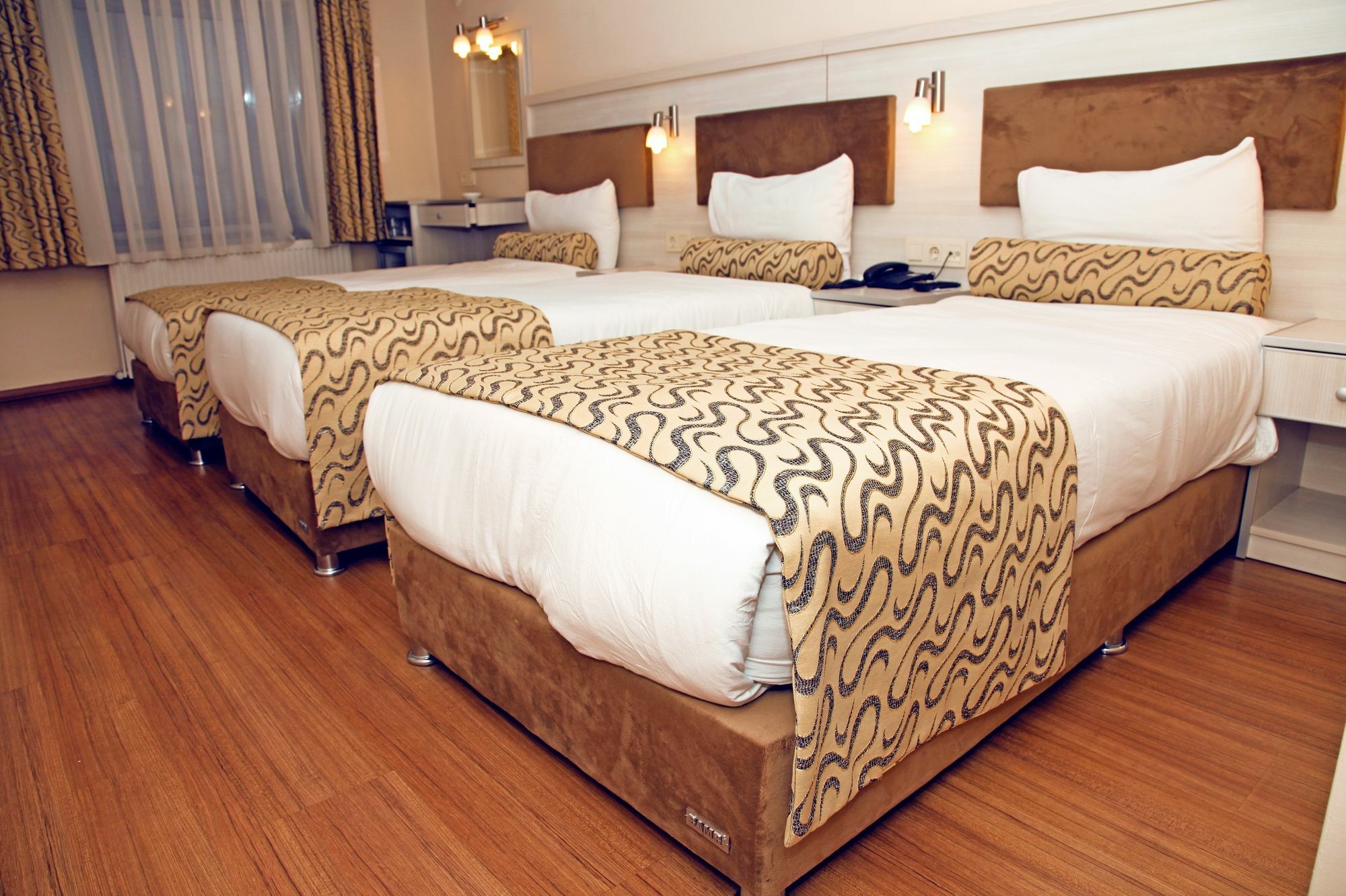 Grand Zeybek Hotel İzmir Extérieur photo