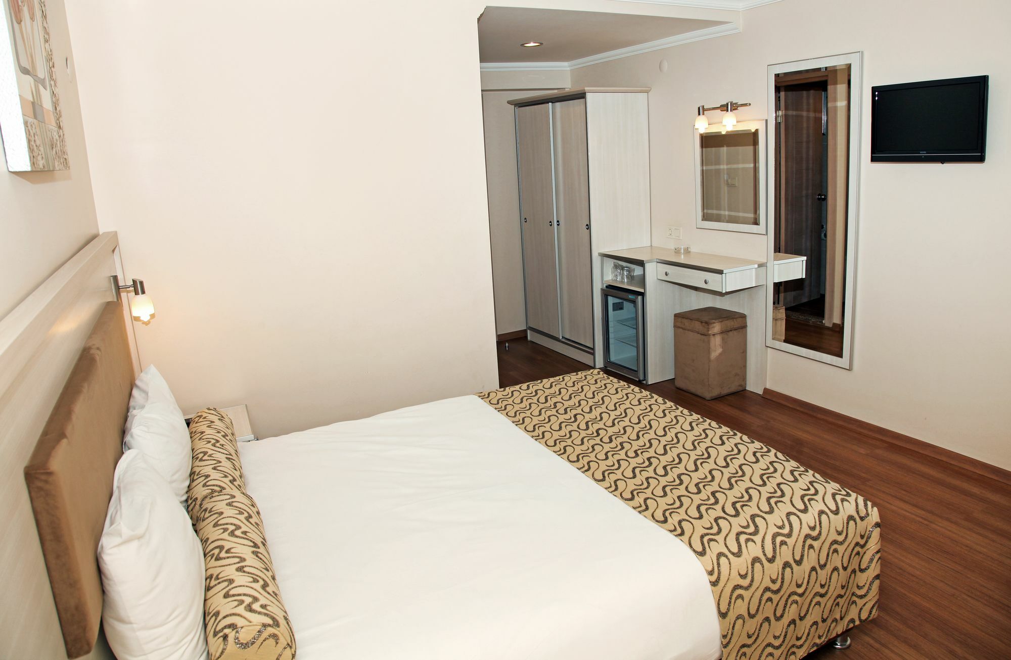 Grand Zeybek Hotel İzmir Extérieur photo