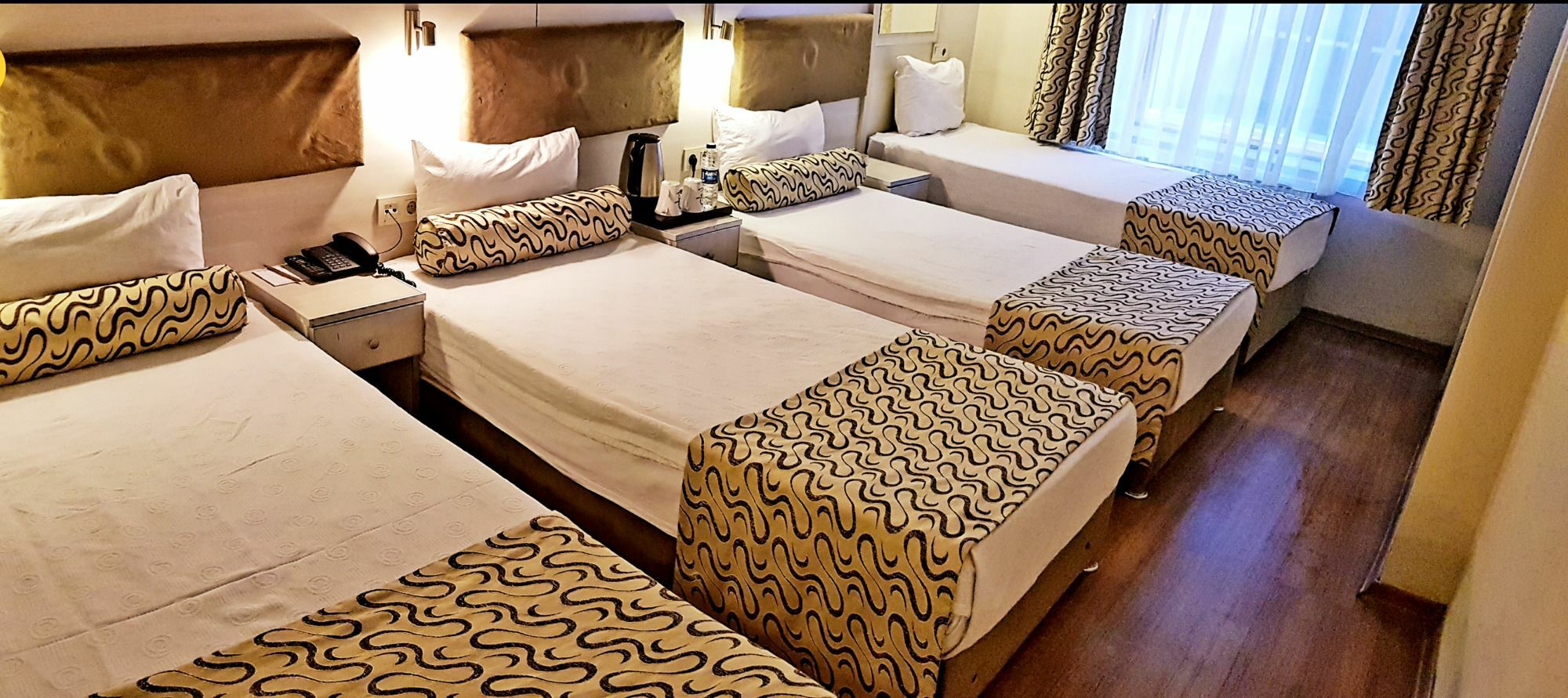 Grand Zeybek Hotel İzmir Extérieur photo